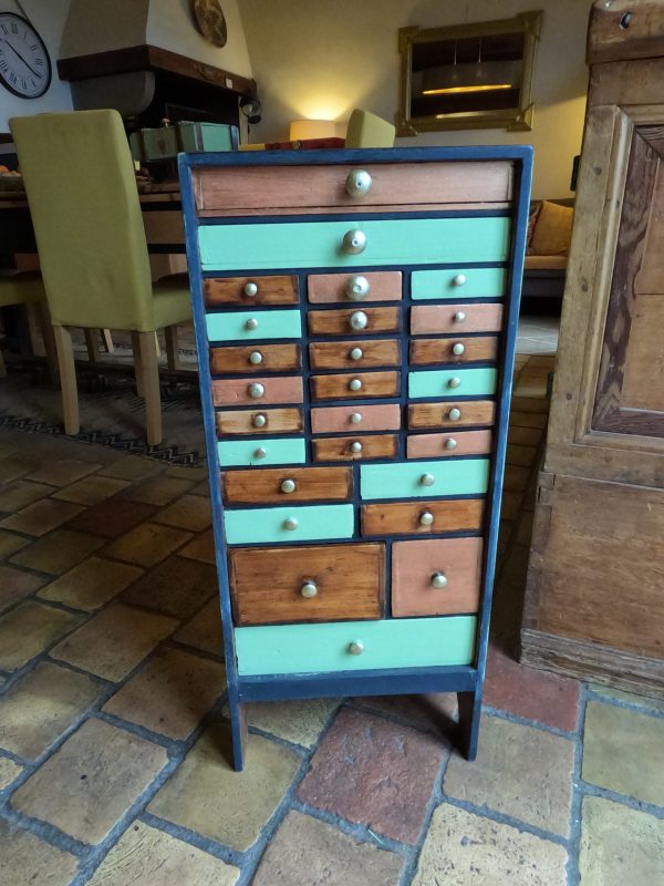 Layette horloger ancienne