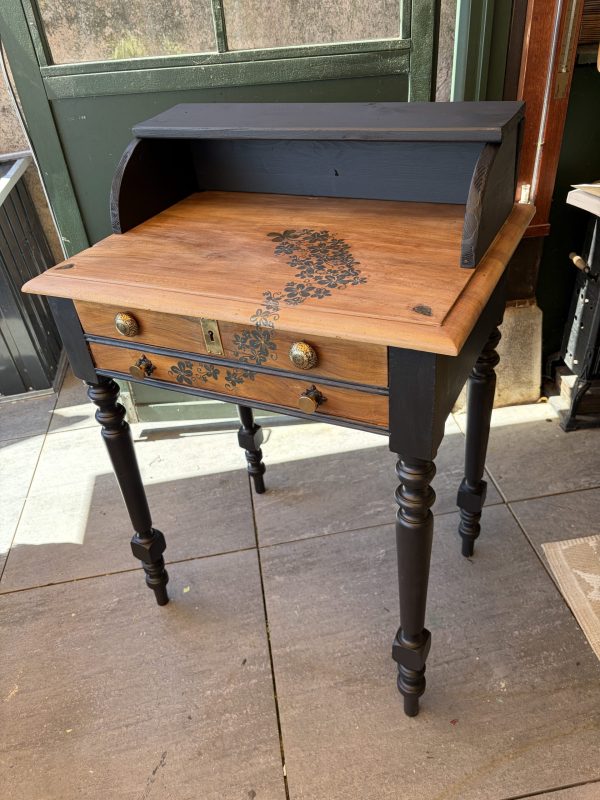 Secrétaire ancien